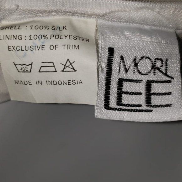 Vintage 90s Mori Lee Silk Wedding Dress - Picture 3 of 16